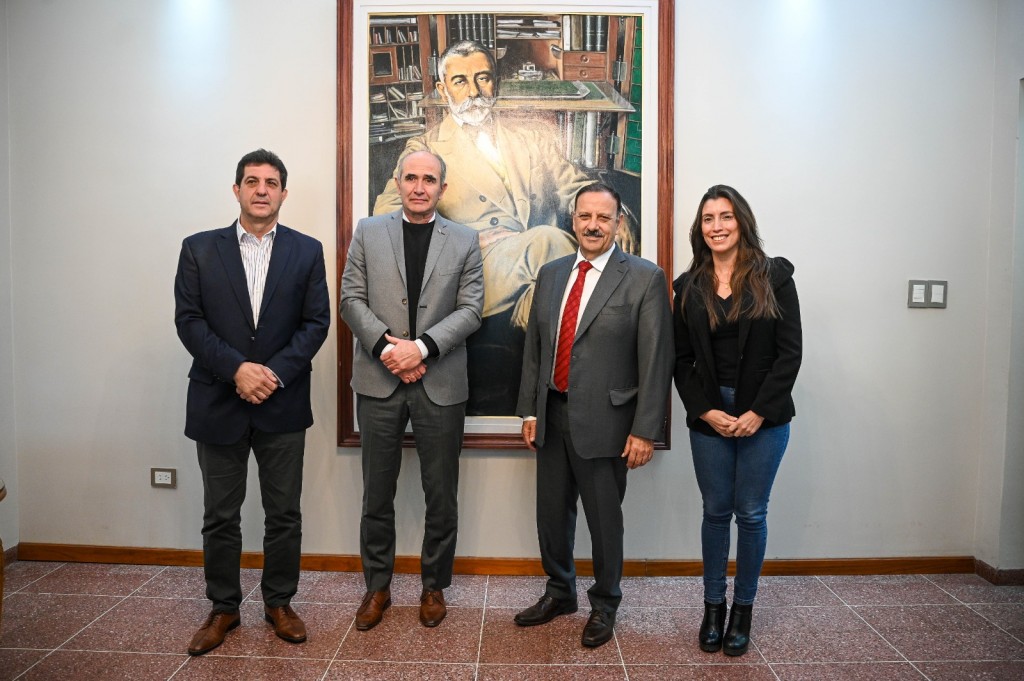 Quintela se reunió con el presidente de la Universidad Nacional de La Plata