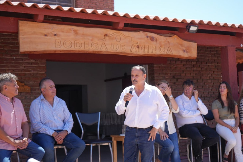 Aminga - El gobernador Ricardo Quintela participó del inicio de la Vendimia 2024