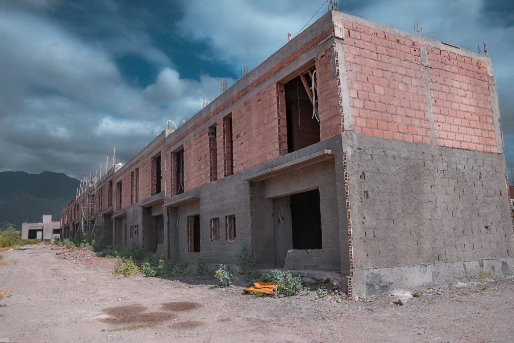 EL GOBIERNO NACIONAL ABANDONÓ LA CONSTRUCCIÓN DE VIVIENDAS EN LA RIOJA