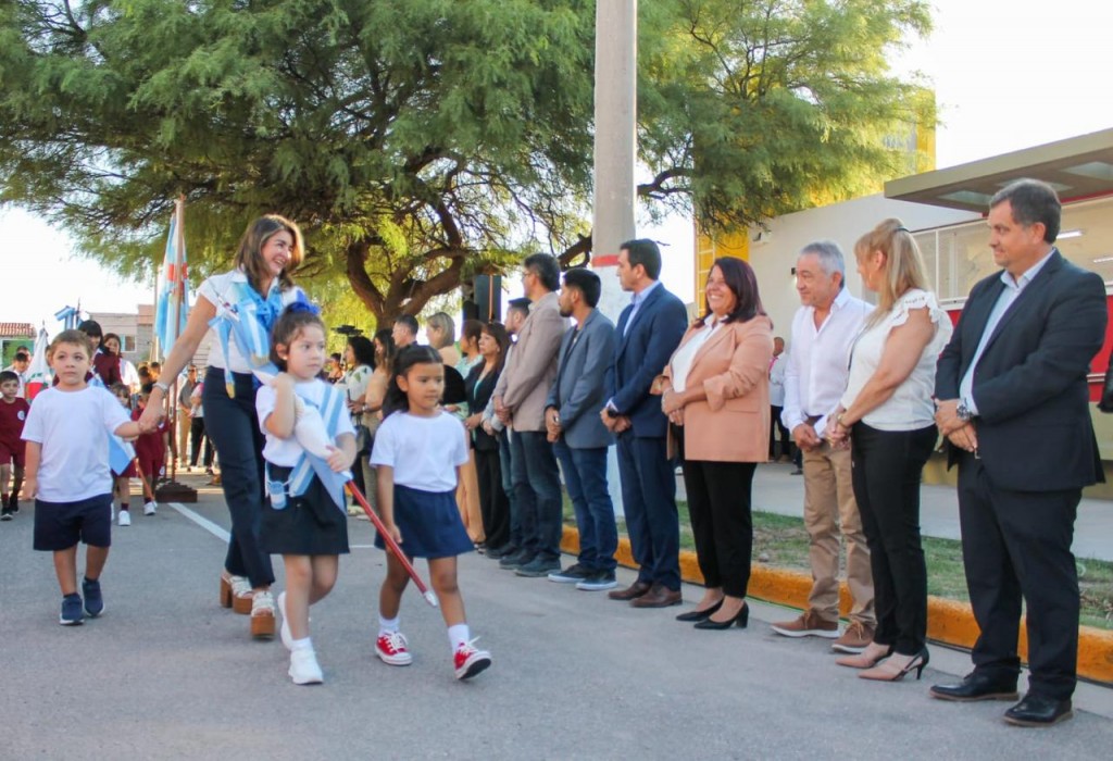 SE DIO INICIO AL CICLO LECTIVO EN ESCUELAS MUNICIPALES