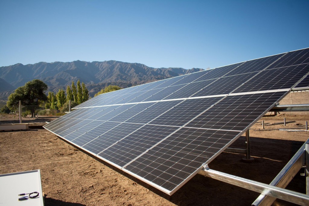 Sanagasta se suma a la política energética de la provincia con la instalación de un nuevo parque solar 