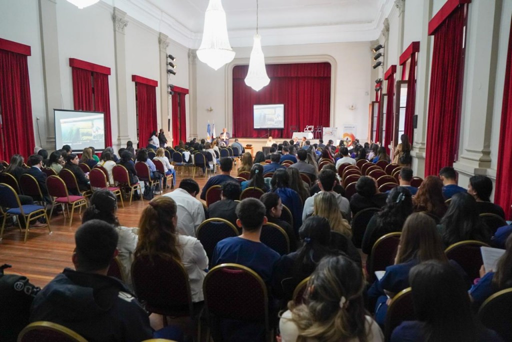 El Hospital Vera Barros dio inicio a las III Jornadas de Clínica Médica y Diabetes