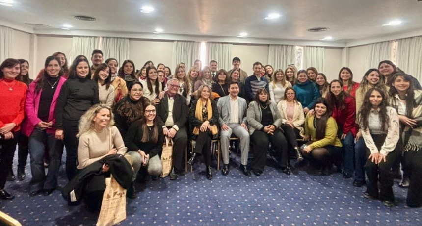 El Colegio de Escribanos capacita a sus profesionales para fortalecer el marco legal del desarrollo minero en La Rioja