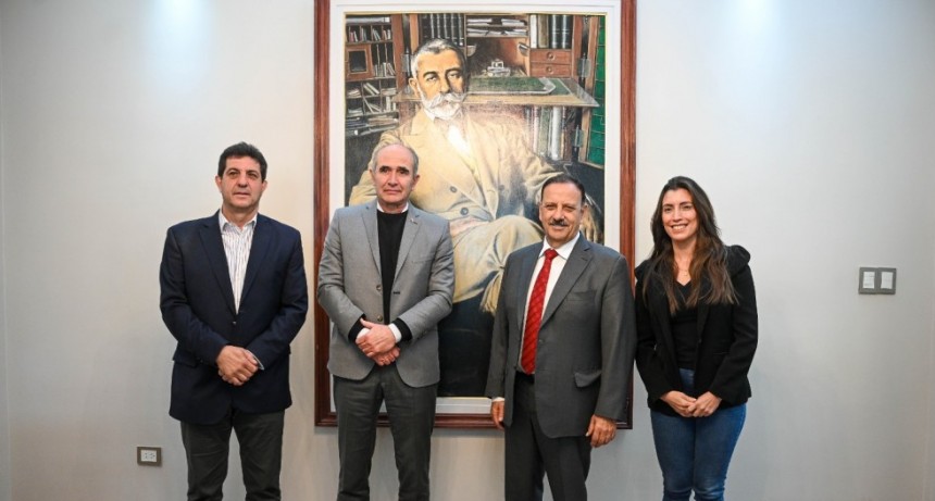 Quintela se reunió con el presidente de la Universidad Nacional de La Plata