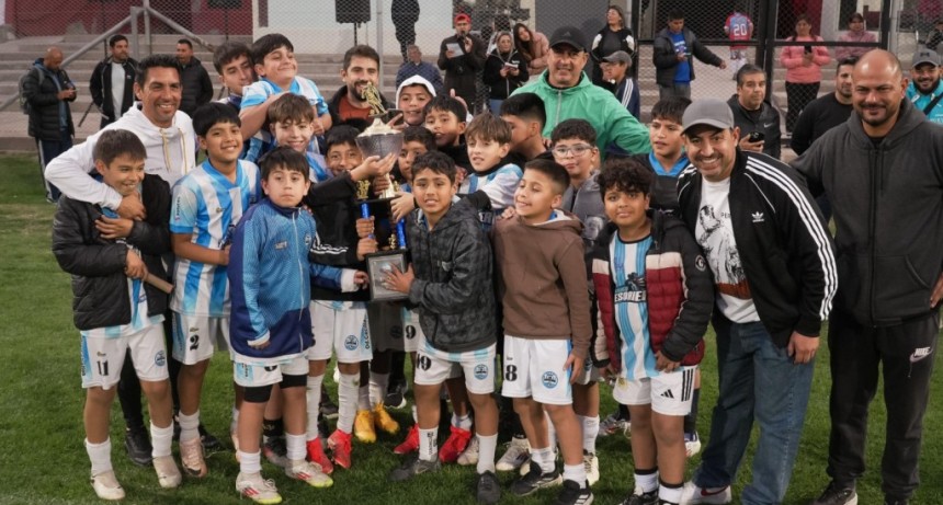 La Liga de Fútbol Infantil cerró a pura alegría y valores en el Estadio Mercado Luna